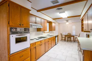 106 Flamingo Cir, Marble Falls, TX 78654 - Photo 10