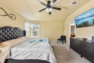 300 Hendelson Ln, Hutto, TX 78634 - Photo 22