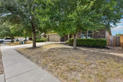 300 Hendelson Lane, Hutto, TX 78634 - Photo 4