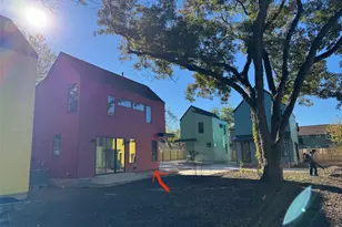 1131 Walton Ln, Austin, TX 78721 - Photo 14