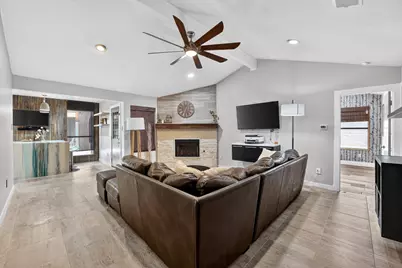 404 Las Cruces Street, Buda, TX 78610 - Photo 32
