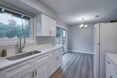 600 Bramble Drive, Austin, TX 78745 - Photo 4