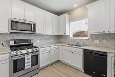 601 Brazos Bend Drive, Cedar Park, TX 78613 - Photo 6
