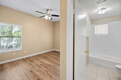 712 Graham Place #302, Austin, TX 78705 - Photo 22
