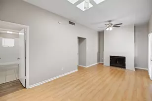 712 Graham Pl, Austin, TX 78705 - Photo 8