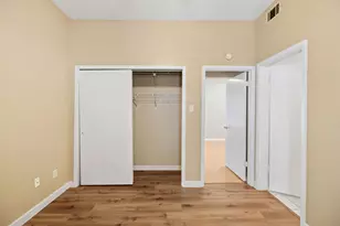 712 Graham Pl, Austin, TX 78705 - Photo 18