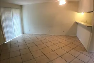 630 Maiden Ln, Austin, TX 78705 - Photo 4