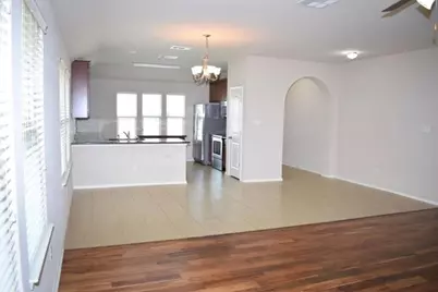520 S Brook Drive, Leander, TX 78641 - Photo 2