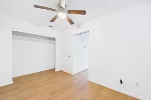 2500 Burleson Rd, Austin, TX 78741 - Photo 14