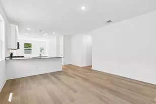 256 Elk Ave, San Marcos, TX 78666 - Photo 8
