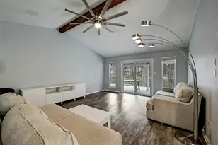 5306 Bedford, Kingsland, TX 78639 - Photo 12