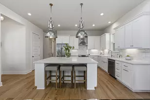 501 Alva Dr, Briarcliff, TX 78669 - Photo 2