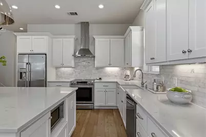 501 Alva Drive, Briarcliff, TX 78669 - Photo 4