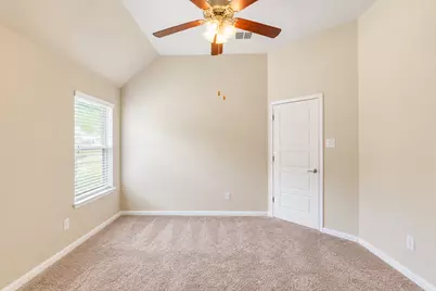 2021 Garretts Way, Manchaca, TX 78652 - Photo 8