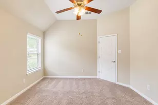 2021 Garretts Way, Manchaca, TX 78652 - Photo 8
