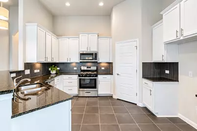 2021 Garretts Way, Manchaca, TX 78652 - Photo 2