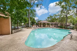 6810 Deatonhill Dr, Austin, TX 78745 - Photo 12