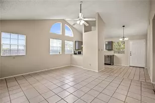 8807 Pineridge Dr, Austin, TX 78729 - Photo 4