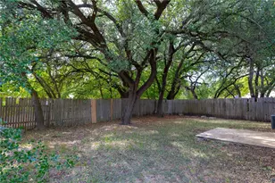 8807 Pineridge Dr, Austin, TX 78729 - Photo 2