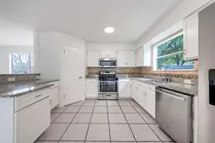 13701 Cambourne Dr, Pflugerville, TX 78660 - Photo 16