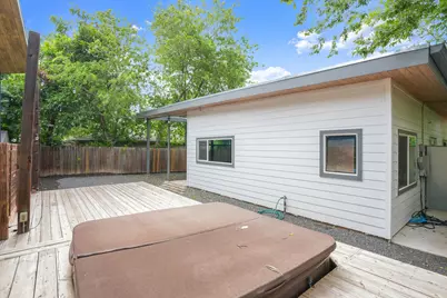 2103 E 14th Street #B, Austin, TX 78702 - Photo 26