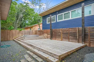 2103 E 14th St, Austin, TX 78702 - Photo 28