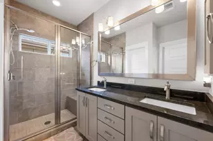 915 Banyon St, Austin, TX 78757 - Photo 18