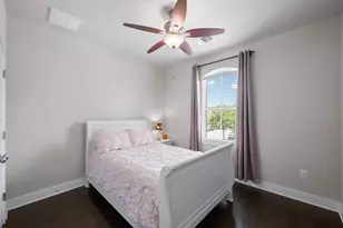 915 Banyon St, Austin, TX 78757 - Photo 20