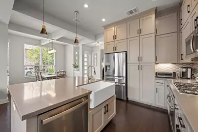 915 Banyon Street, Austin, TX 78757 - Photo 6