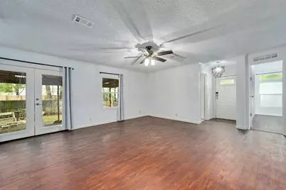 1619 J J Seabrook Drive, Austin, TX 78721 - Photo 4