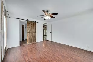 1619 J J Seabrook Dr, Austin, TX 78721 - Photo 10