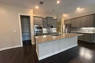 404 Peakside Cir, Dripping Springs, TX 78620 - Photo 4