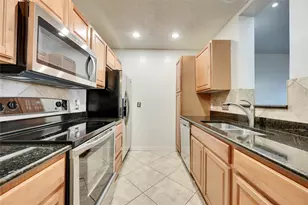 2122 Hancock Dr, Austin, TX 78756 - Photo 6