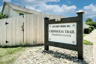 2215 Dry Creek Dr, Round Rock, TX 78681 - Photo 2