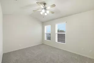 2215 Dry Creek Dr, Round Rock, TX 78681 - Photo 12