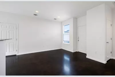 6404 Carson Ridge #B, Austin, TX 78741 - Photo 20