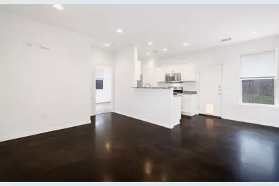 6404 Carson Ridge #B, Austin, TX 78741 - Photo 6