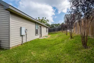 6404 Carson Rdg, Austin, TX 78741 - Photo 22