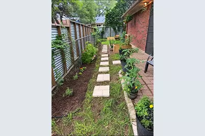 309 Montopolis Drive, Austin, TX 78741 - Photo 12
