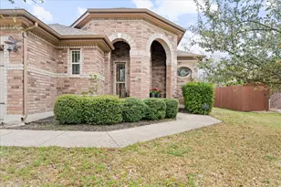 916 Easton Dr, San Marcos, TX 78666 - Photo 2