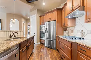 916 Easton Dr, San Marcos, TX 78666 - Photo 10