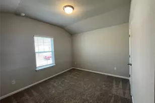 404 Grasslands Trl, Hutto, TX 78634 - Photo 12