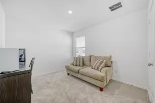 100 Burt Rainey Ln, Jarrell, TX 76537 - Photo 6