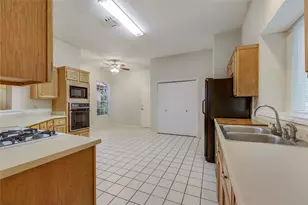 12610 Dove Valley Trail, Austin, TX 78729 - Photo 10