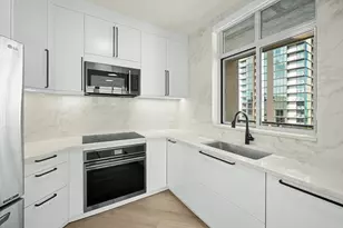 54 Rainey St, Austin, TX 78701 - Photo 8