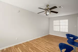 1013 W 23rd St, Austin, TX 78705 - Photo 8