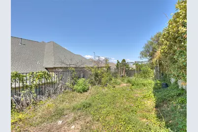 303 Hensley Drive, Austin, TX 78738 - Photo 30