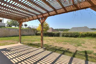 303 Hensley Dr, Austin, TX 78738 - Photo 26