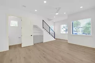 7208 Providence Ave, Austin, TX 78752 - Photo 2