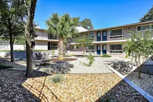 1210 Windsor Rd, Austin, TX 78703 - Photo 24